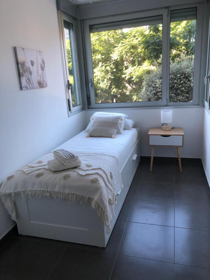 Standing Apartment Barcelona Forum Sant Adrià de Besòs Exteriör bild