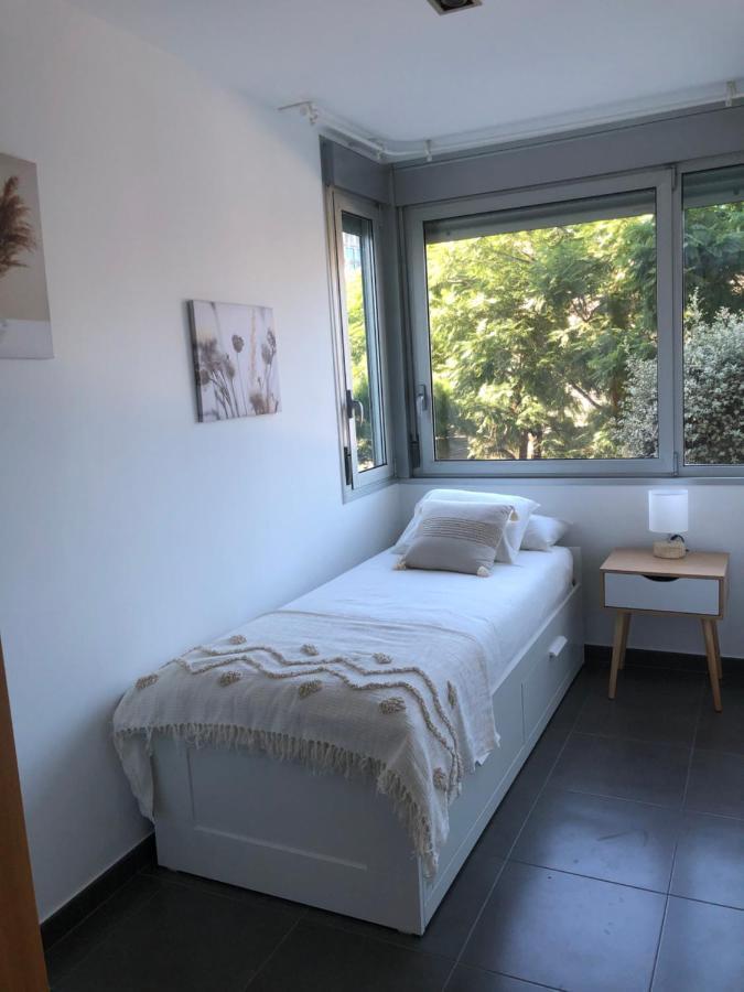 Standing Apartment Barcelona Forum Sant Adrià de Besòs Exteriör bild