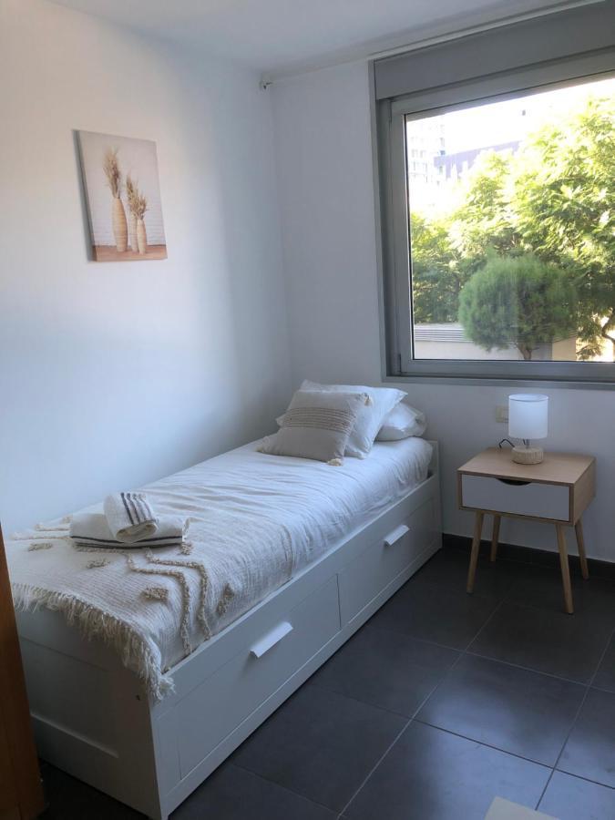 Standing Apartment Barcelona Forum Sant Adrià de Besòs Exteriör bild
